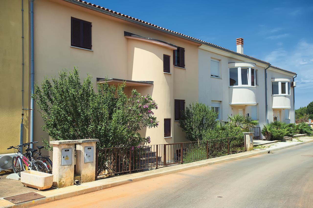 Apartments Ulika ميدولين المظهر الخارجي الصورة